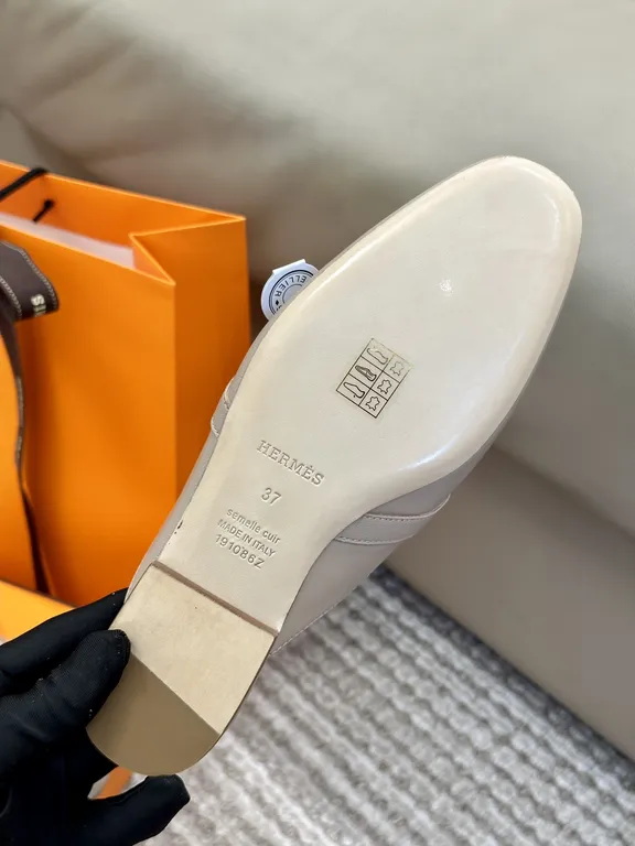 Hermes Shoe 